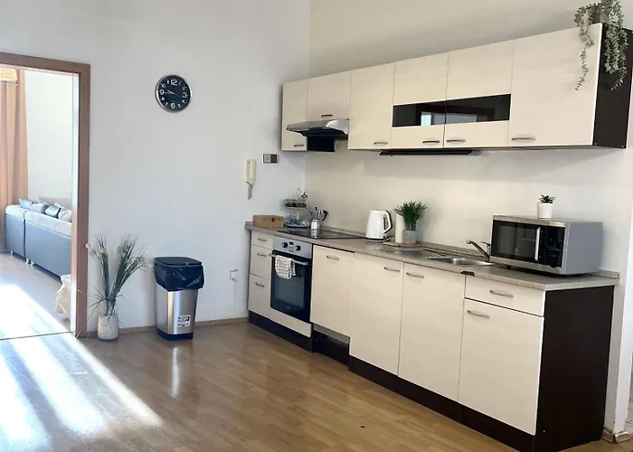 Olivia - Old Town, Ac Bratislava